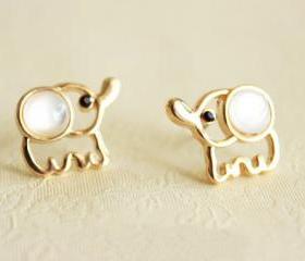 [grd03070]Cute Fashion Elephant Earrings